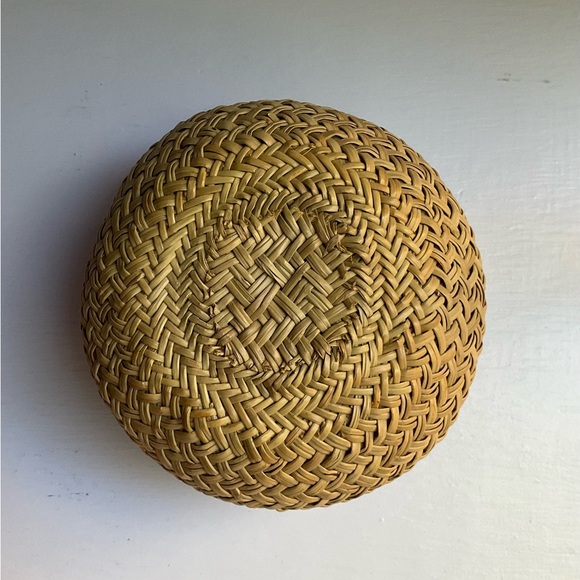 Vintage Tarahumara Miniature Basket - Hand Woven Pine Needles Made in Mexico - Picture 3 of 7